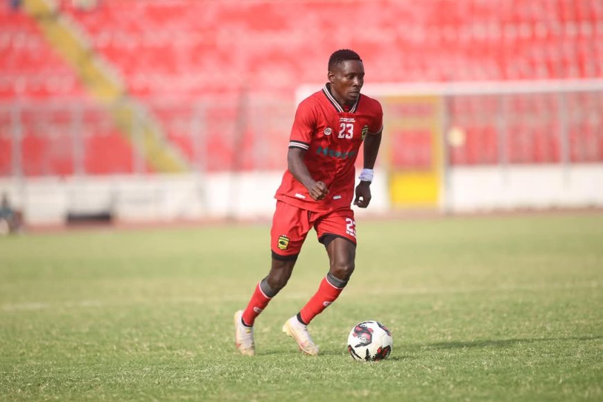 BIG BLOW: Asante Kotoko Right Back Lord Amoah to Miss Legon Cities Fixture Due to Knee Discomfort