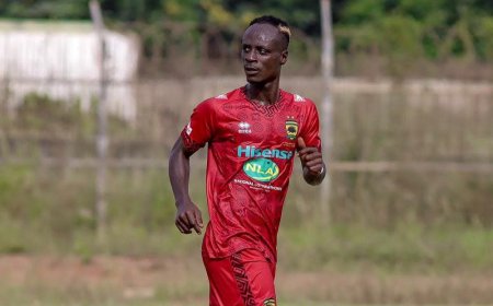 Hot Transfer Race: Gold Stars, Vision FC, and Hohoe United Battle for Dickson Afoakwa's Signature