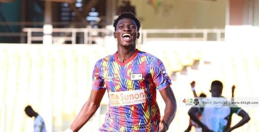 Asante Kotoko Begin Talks to Sign Ex-Hearts Midfielder Salim Adams