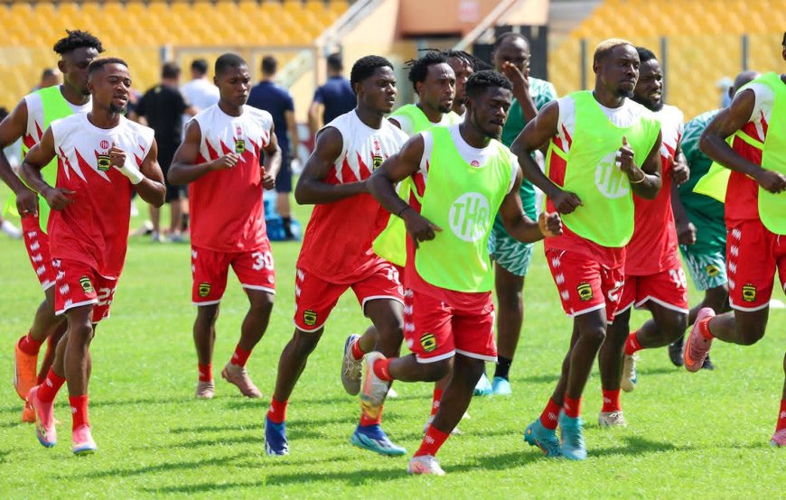 Two Cameroonian Strikers Arrive in Ghana for Trials with Asante Kotoko