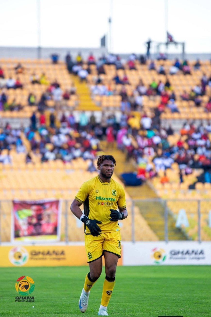 Orlando Pirates Open Talks for Asante Kotoko Goalkeeper Mohammed Camara