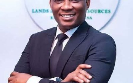 Hon. George Mireku Duker Supports Bassanyin SC with GHS 5,000 Ahead of WRFA Middle League