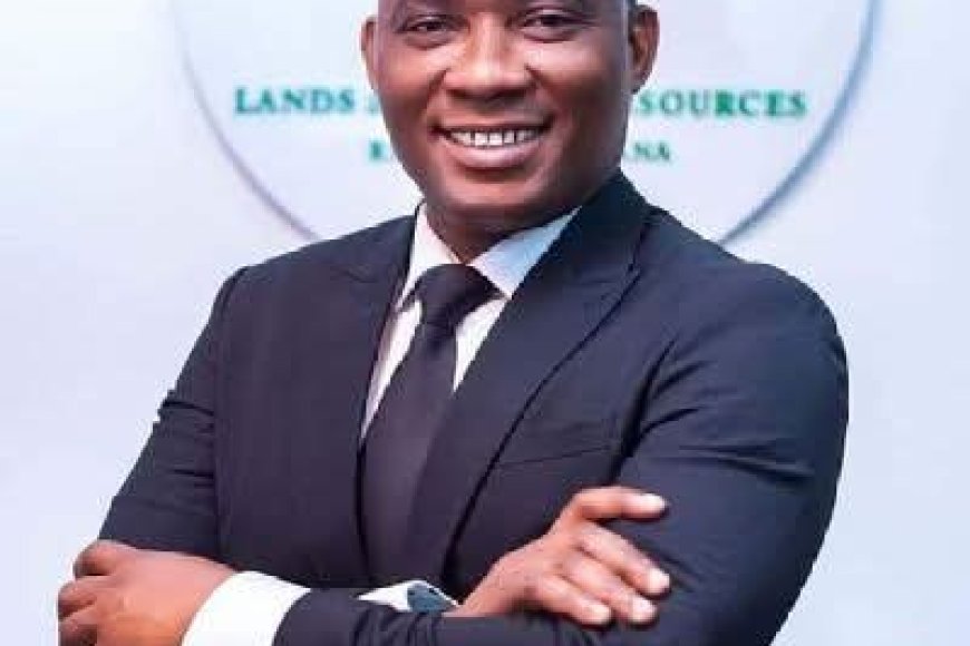 Hon. George Mireku Duker Supports Bassanyin SC with GHS 5,000 Ahead of WRFA Middle League